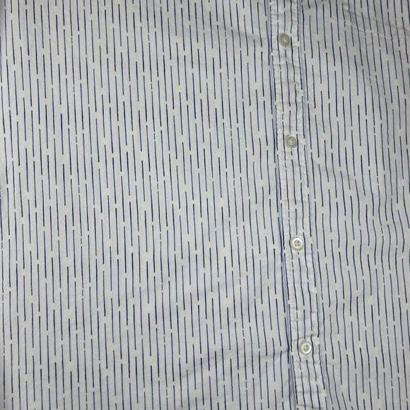 American Eagle Seriously Soft Mens XL White Blue Dash Stripe Short Sleeve Shirt - Picture 2 of 13